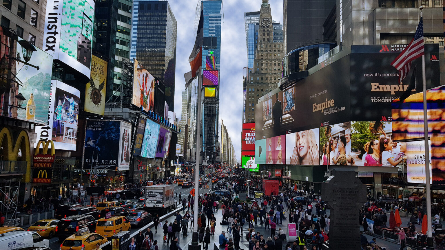 Digital Signage: Czy to się opłaca? Poznaj dane, które przekonują zarząd